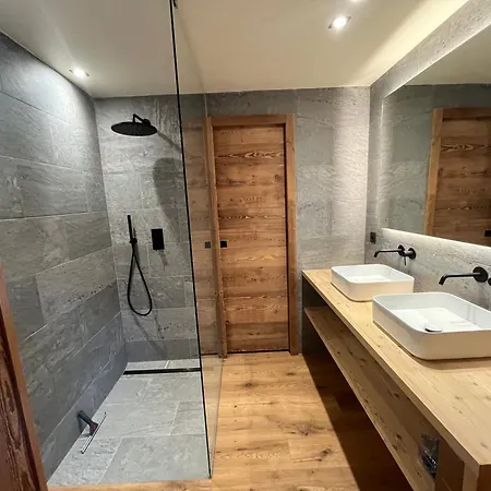 Apartman Les 3 Ours By Leavetown Vacations *