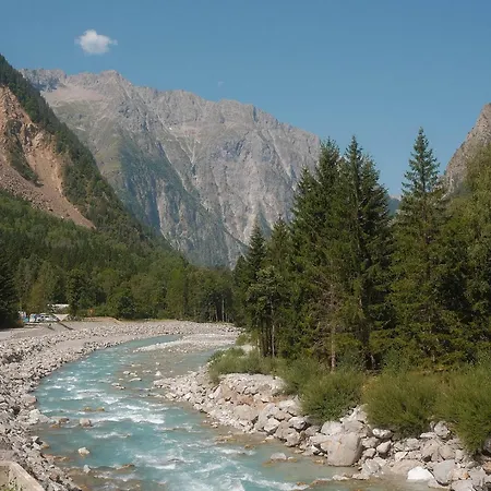 Les 3 Ours By Leavetown Vacations * Les Deux Alpes